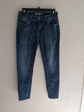 Classic Mid-Rise Women’s Dark Blue Stretch Skinny Jeans